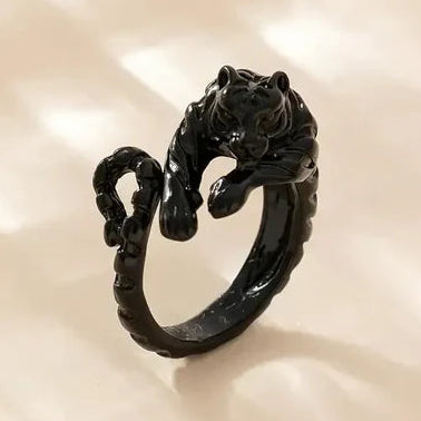 Ladies and men black Halloween lion rings alloy.